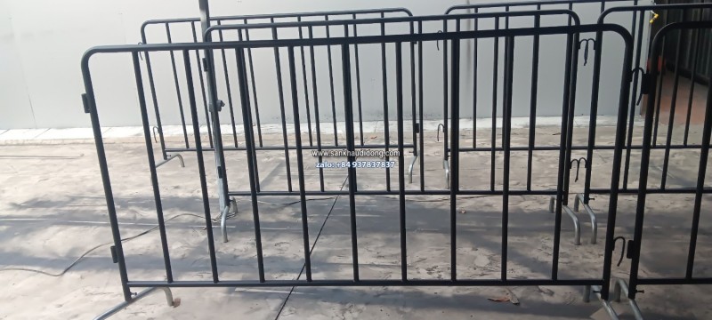 Cho thuê hàng rào sự kiện chữ T- Hàng rào sắt chữ T giá rẻ